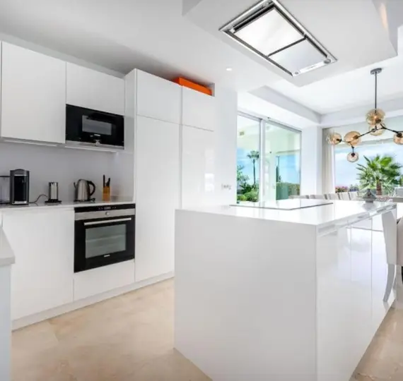 Краткосрочная аренда  отдельно стоящей виллы в Río Real