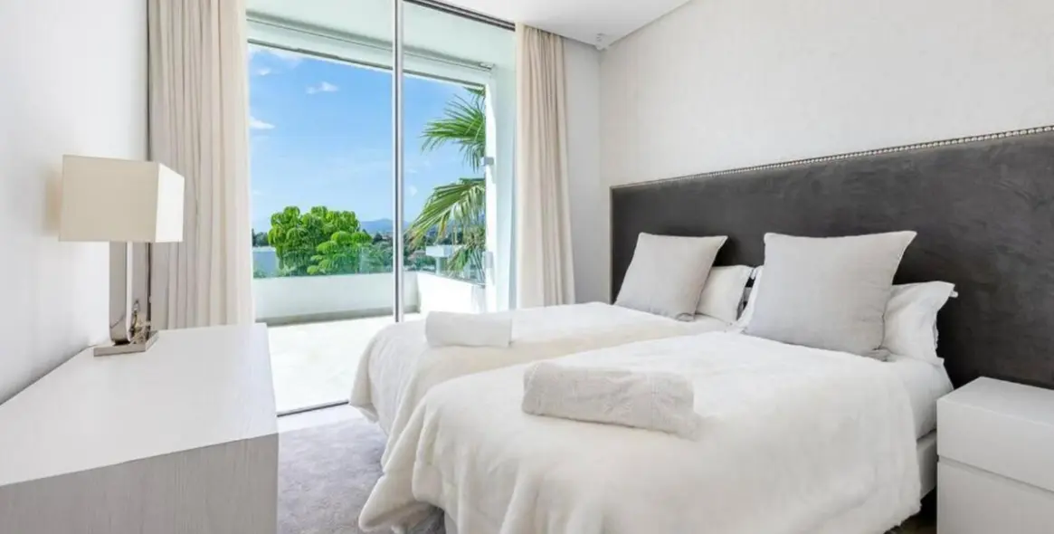 Краткосрочная аренда  отдельно стоящей виллы в Río Real 16