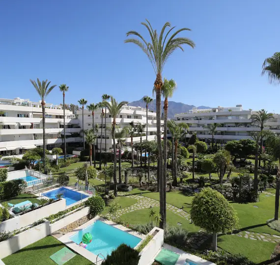 Short-term rent of middle floor apartment in Nueva Andalucía