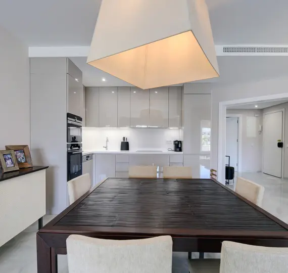 Short-term rent of middle floor apartment in Nueva Andalucía