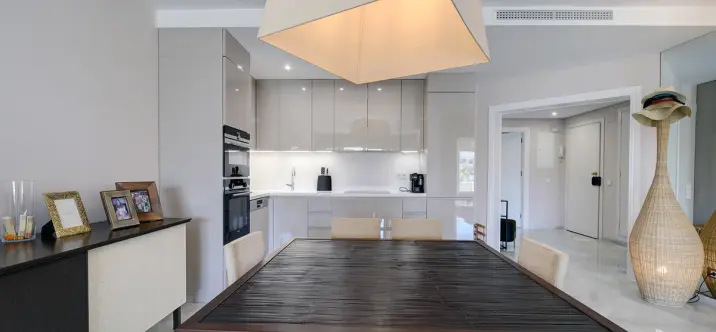 Short-term rent of middle floor apartment in Nueva Andalucía 3