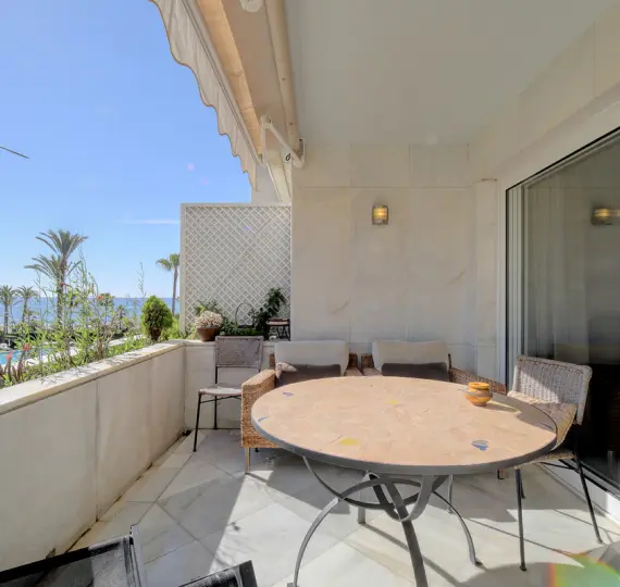 Short-term rent of middle floor apartment in Nueva Andalucía