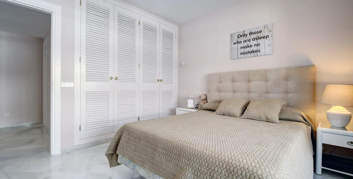 Short-term rent of middle floor apartment in Nueva Andalucía 24