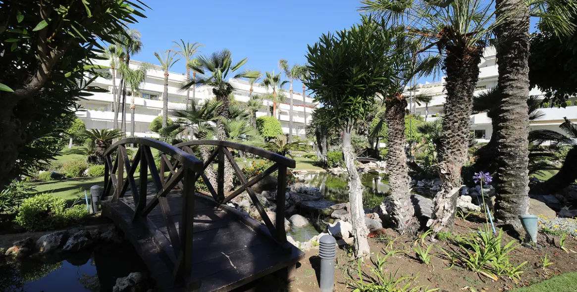 Short-term rent of middle floor apartment in Nueva Andalucía 38