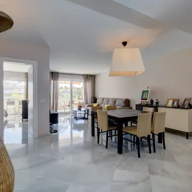 Short-term rent of middle floor apartment in Nueva Andalucía