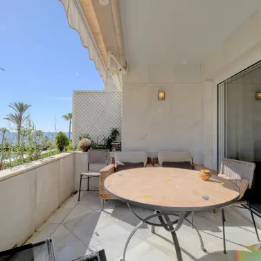 Short-term rent of middle floor apartment in Nueva Andalucía