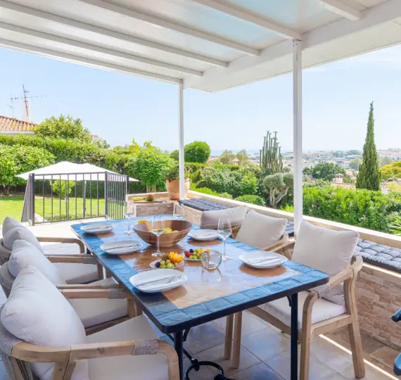 Краткосрочная аренда  отдельно стоящей виллы в Nueva Andalucía