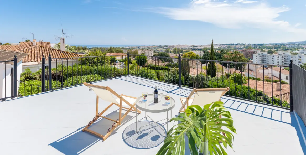 Alquiler a corto plazo de villa independiente en Nueva Andalucía 6