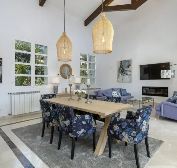 Short-term rent of townhouse in Elviria