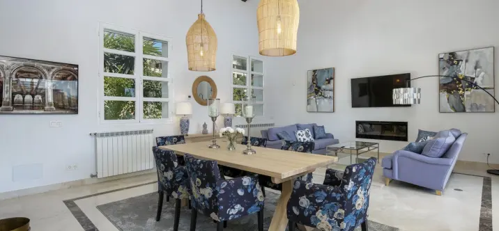 Short-term rent of townhouse in Elviria 2