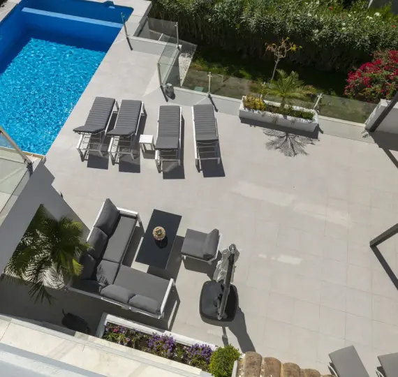 Short-term rent of townhouse in Elviria