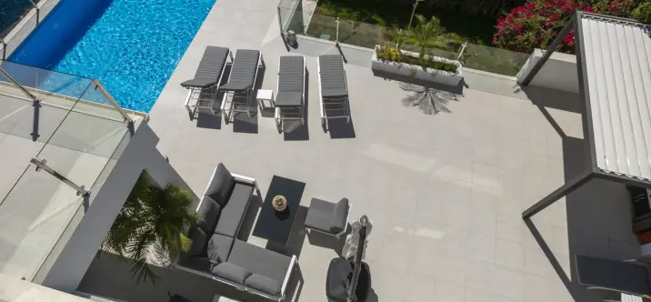 Short-term rent of townhouse in Elviria 3