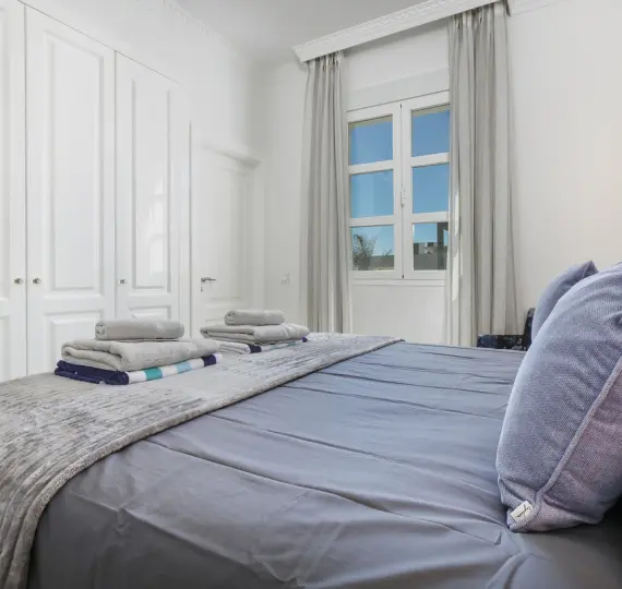 Short-term rent of townhouse in Elviria