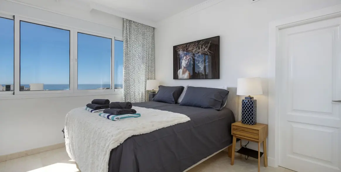 Alquiler a corto plazo de adosado en Elviria 38