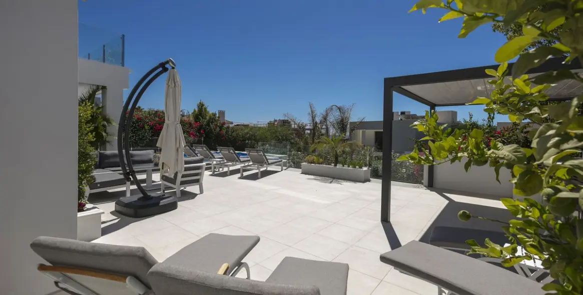 Alquiler a corto plazo de adosado en Elviria 50