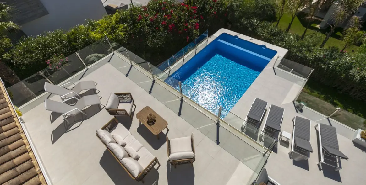 Alquiler a corto plazo de adosado en Elviria 57