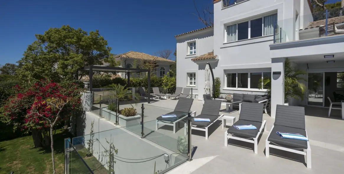 Alquiler a corto plazo de adosado en Elviria 59