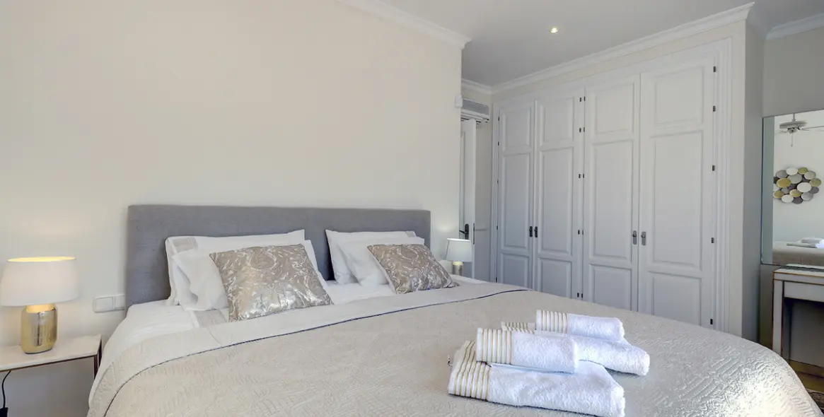 Краткосрочная аренда  отдельно стоящей виллы в Cabopino 20