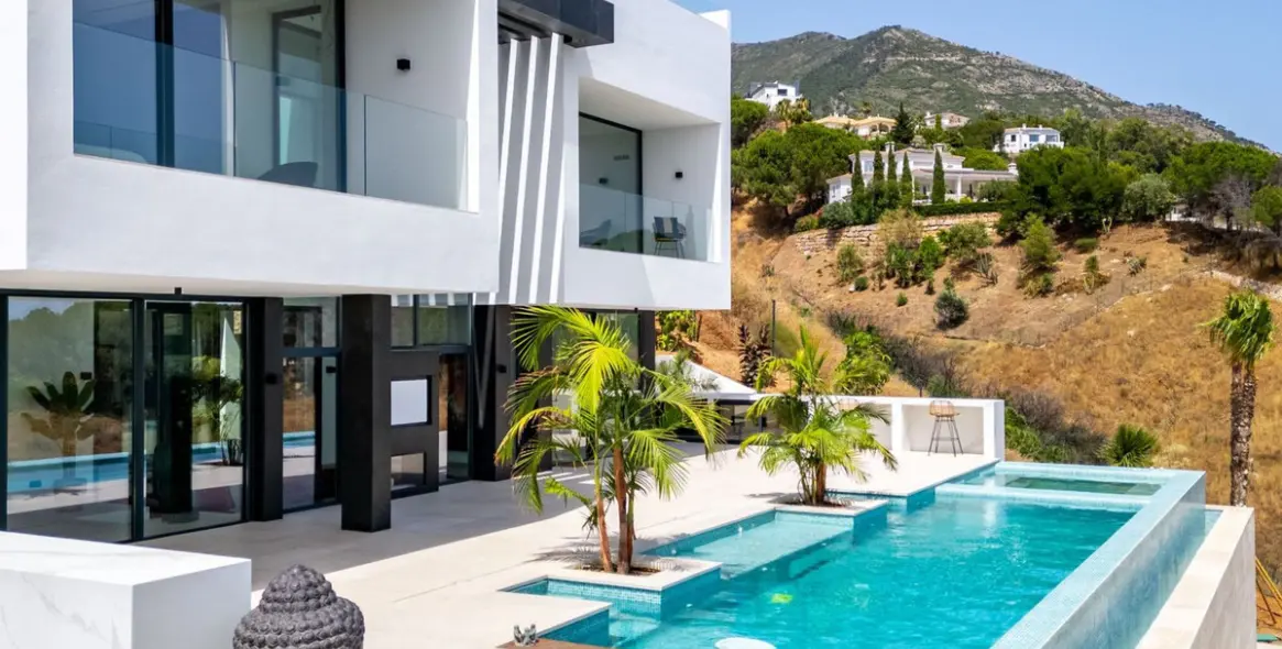 Alquiler a corto plazo de villa independiente en Mijas 3