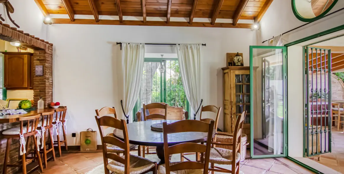 Short-term rent of detached villa in Guadalmina Baja 2