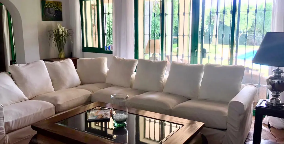 Short-term rent of detached villa in Guadalmina Baja 11