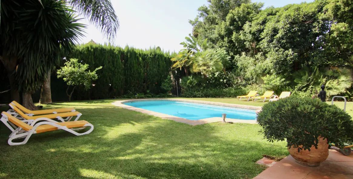 Short-term rent of detached villa in Guadalmina Baja 15