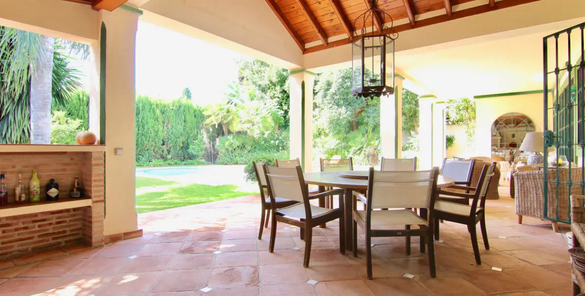 Short-term rent of detached villa in Guadalmina Baja 17