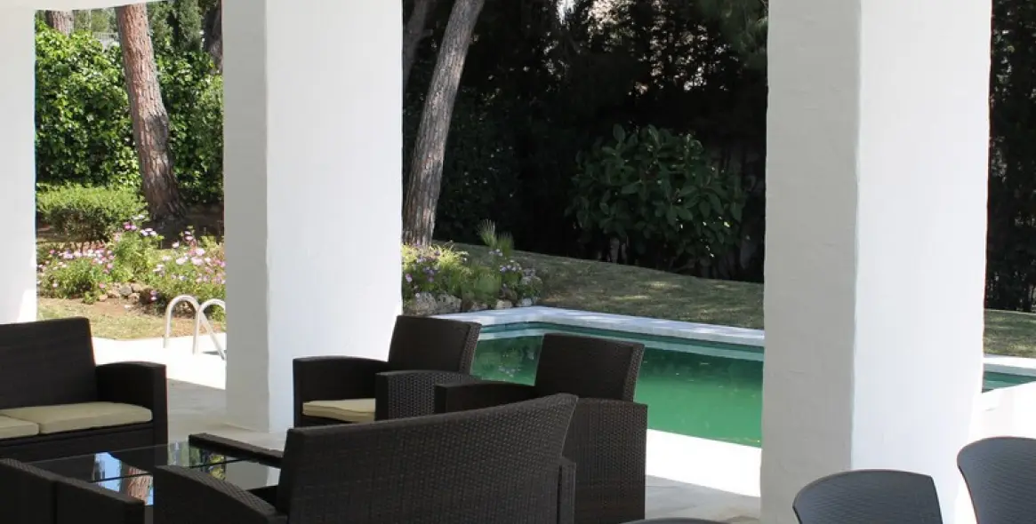 Short-term rent of detached villa in Puerto Banús 2