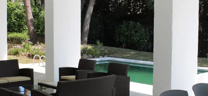 Short-term rent of detached villa in Puerto Banús 1