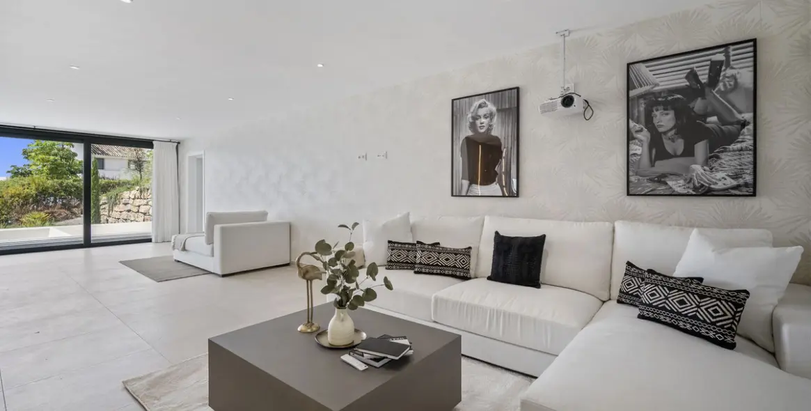 Short-term rent of detached villa in Benahavís 24