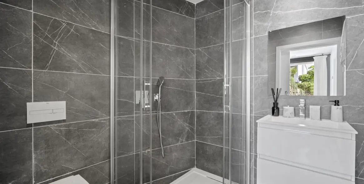 Short-term rent of detached villa in Benahavís 28