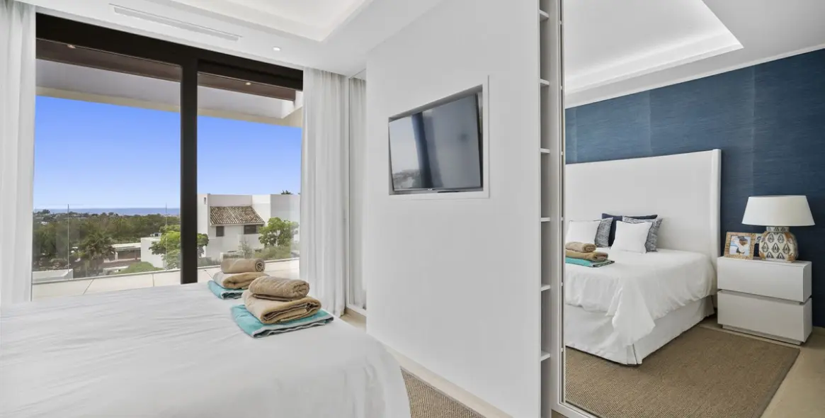 Short-term rent of detached villa in Benahavís 35