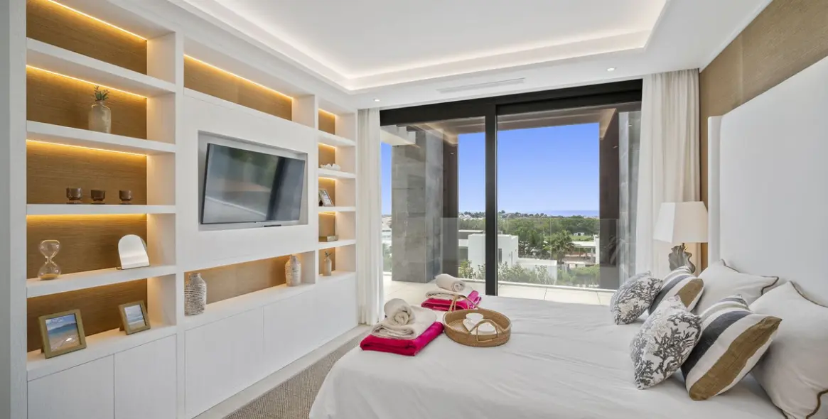 Short-term rent of detached villa in Benahavís 37