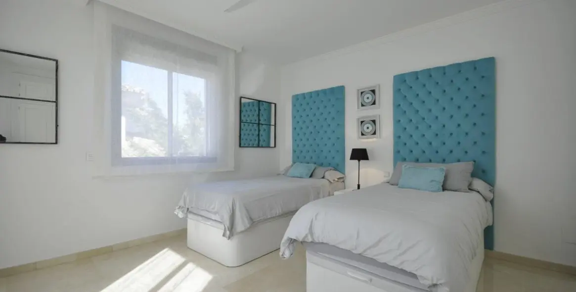 Short-term rent of detached villa in Nueva Andalucía 8