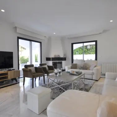 Short-term rent of detached villa in Nueva Andalucía