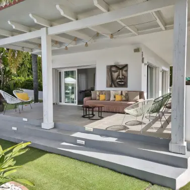 Short-term rent of detached villa in Atalaya