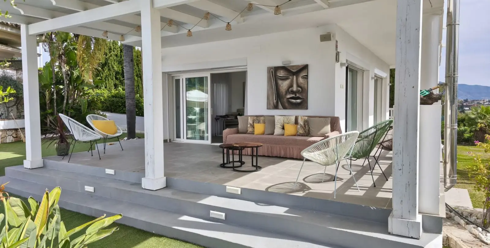 Short-term rent of detached villa in Atalaya 3