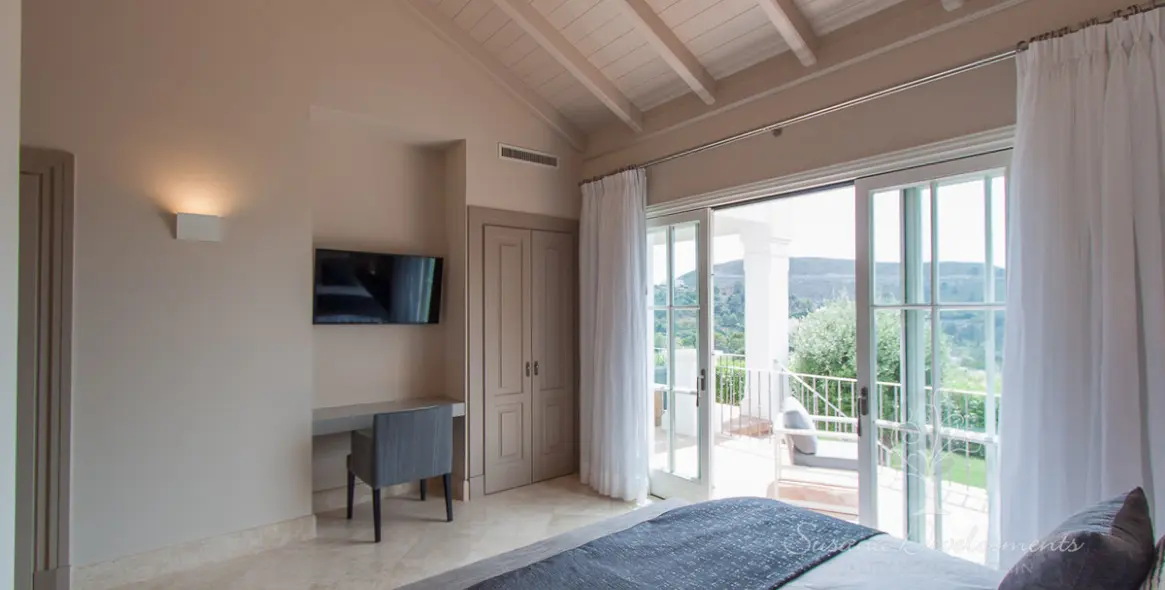 Short-term rent of detached villa in Benahavís 33