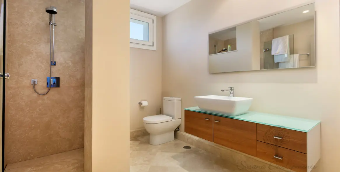 Short-term rent of detached villa in Benahavís 34