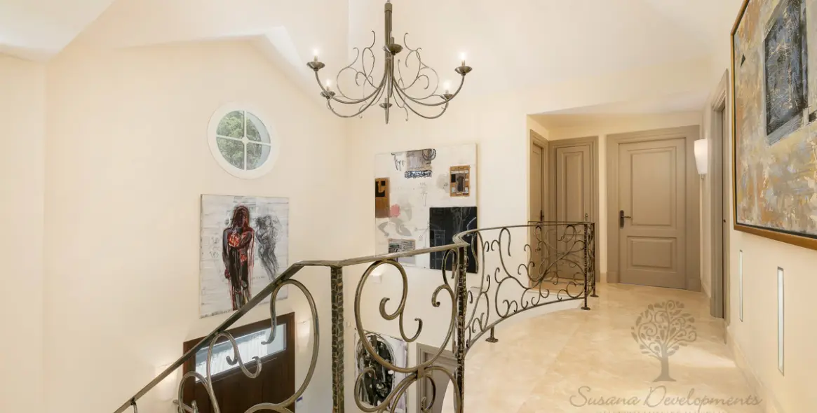 Short-term rent of detached villa in Benahavís 40