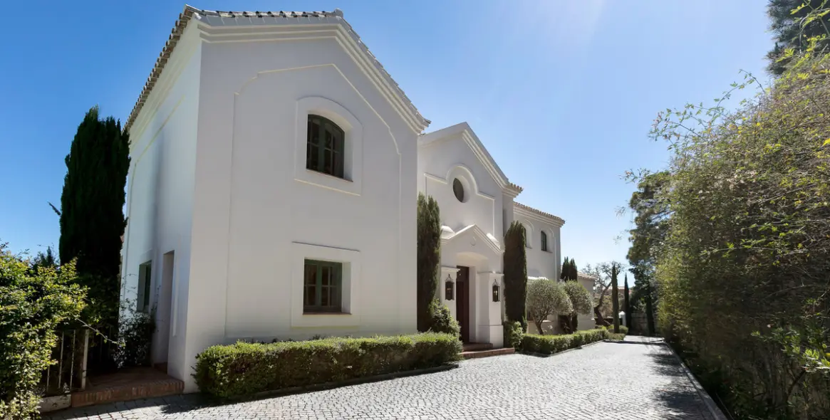 Short-term rent of detached villa in Benahavís 54