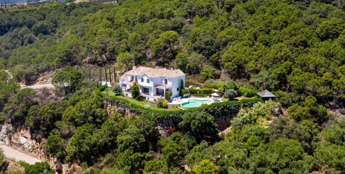 Short-term rent of detached villa in Benahavís 71