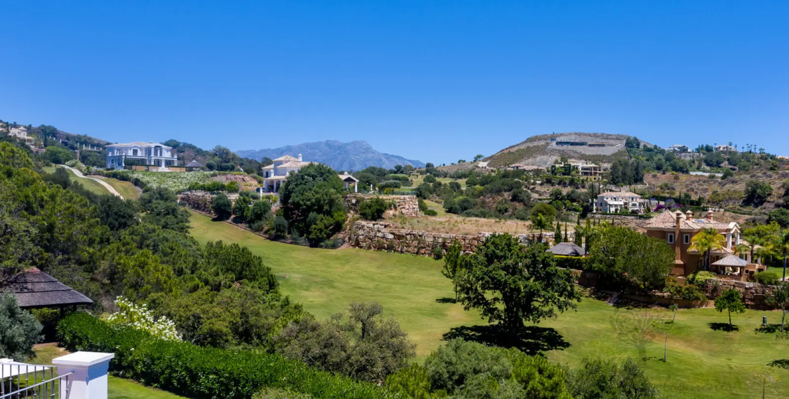 Short-term rent of detached villa in Benahavís 85