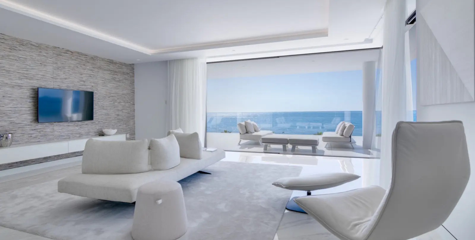 Alquiler a corto plazo de apartamento en planta media en Estepona 10