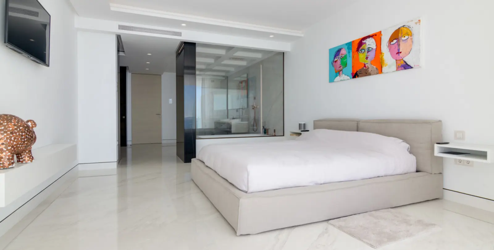 Short-term rent of middle floor apartment in Estepona 23