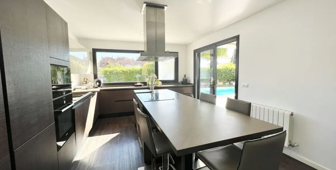 Долгосрочная аренда  отдельно стоящей виллы в Marbella 5