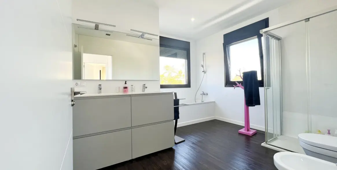 Долгосрочная аренда  отдельно стоящей виллы в Marbella 9