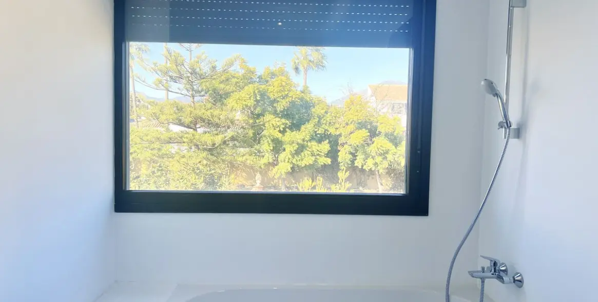 Долгосрочная аренда  отдельно стоящей виллы в Marbella 11