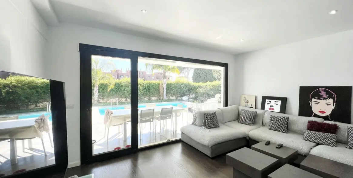 Long-term rent of detached villa in Marbella 24