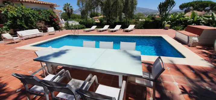 Long-term rent of detached villa in Nueva Andalucía 2